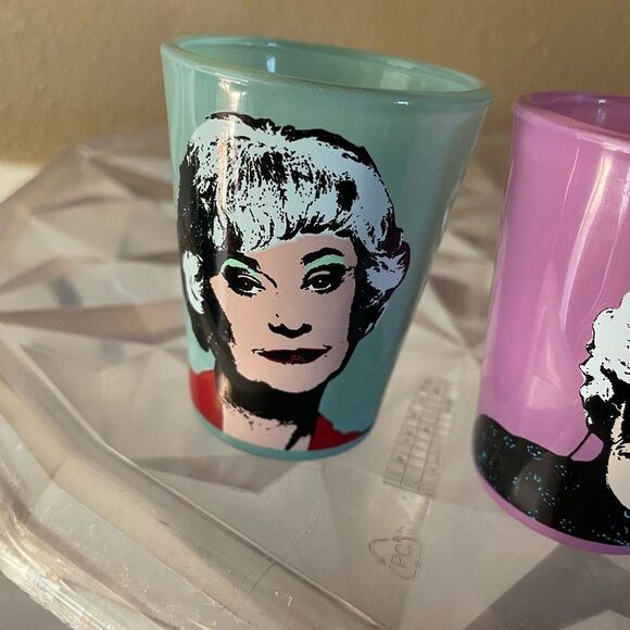 Golden Girls Retro 2 Ounce Shot Glasses - Picture 3 of 10